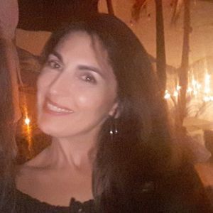 Meet your Posher, Monica